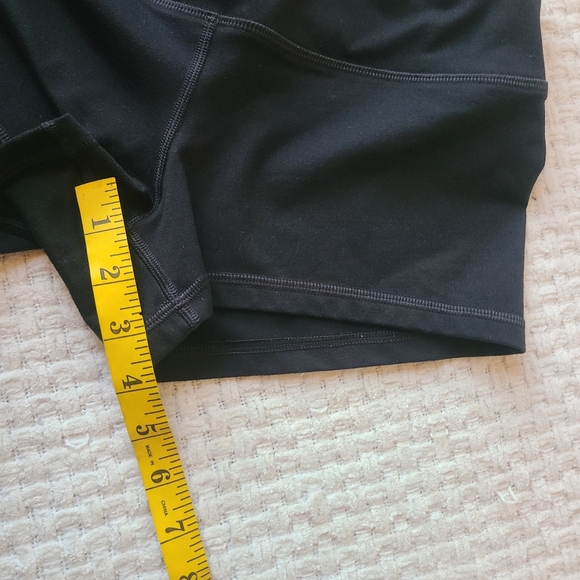 Fleo Women's Classic Black Athletic Shorts Women's Size M - Picture 6 of 8